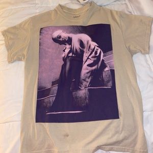 ariana grande sweetener tour shirt